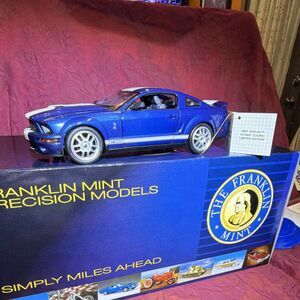 FRANKLIN MINT 2007 SHELBY GT500 FORD COUPE 1:24 BLUE WHITE STRIPES B11E421 RARE